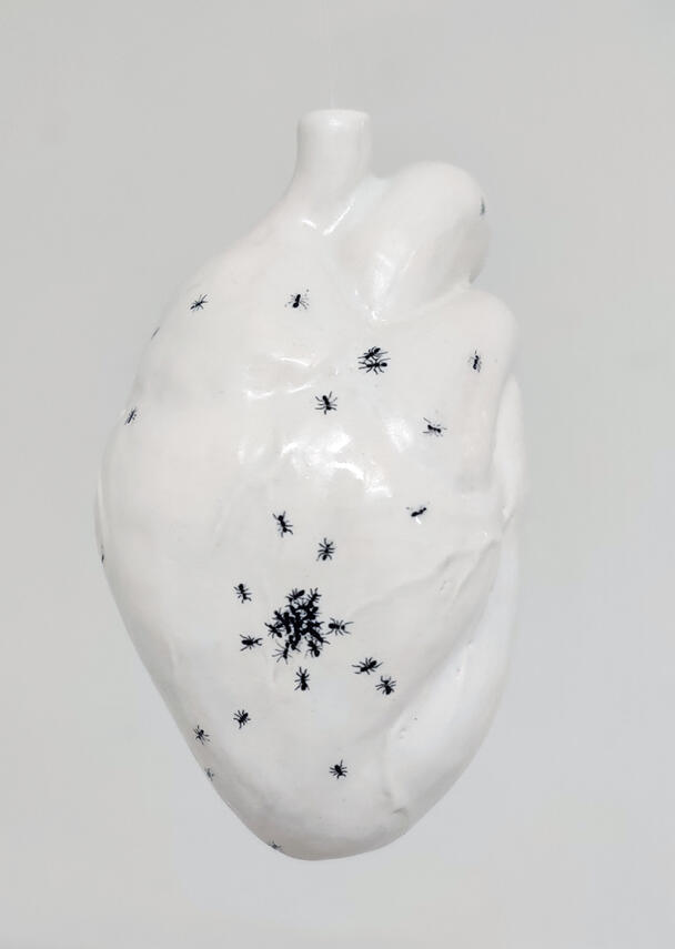 Kapinoitsijat Keramiikka, muovi. 2022